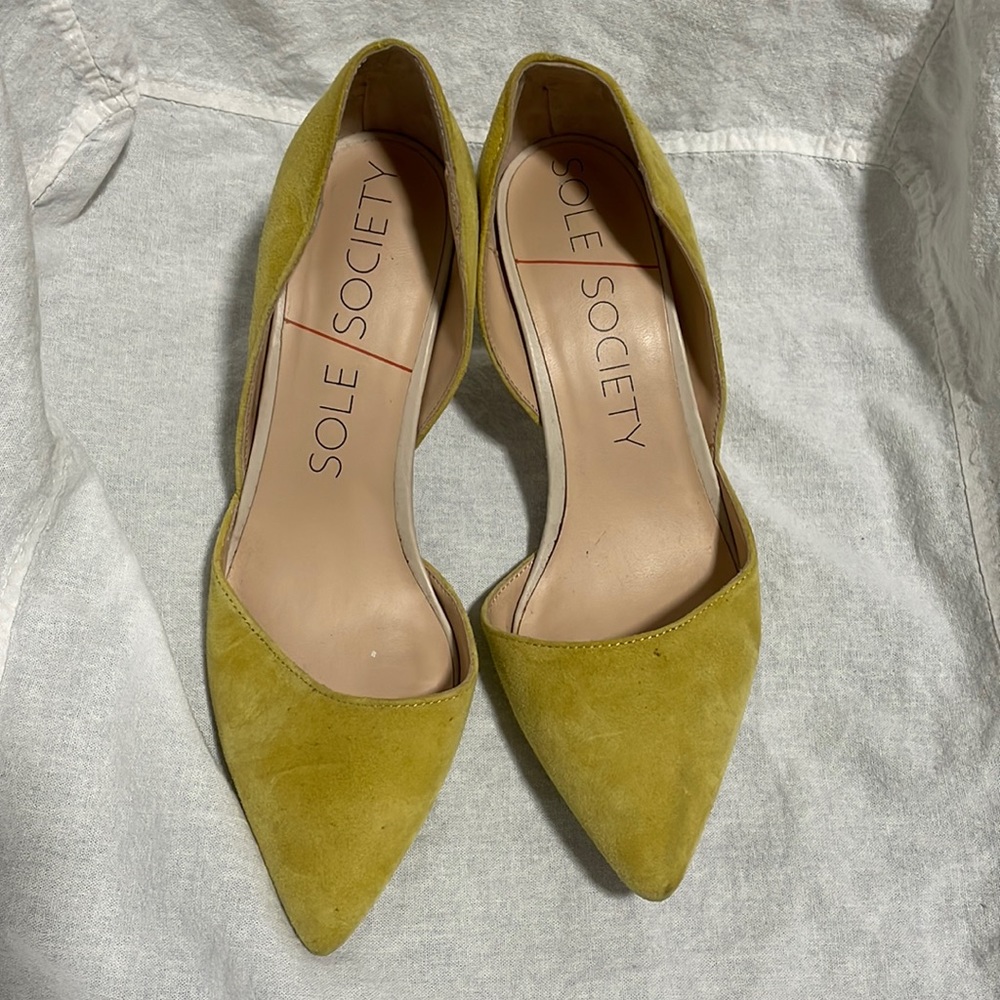Sole society yellow suede kitten heels - size 7 - Picture 1 of 2